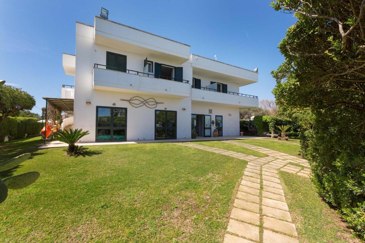 Residence Punta Cassano - In Piscina Sulla Spiaggia Di Sabbia San Foca Exteriér fotografie